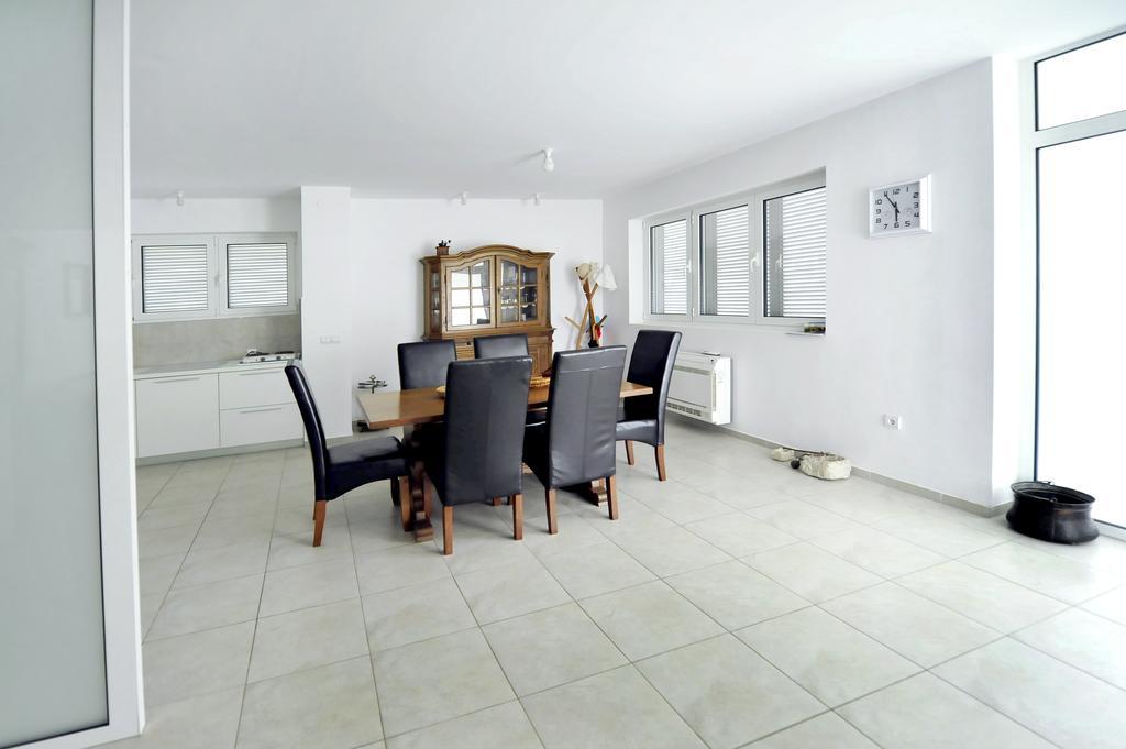Luxury Apartment 브렐라 외부 사진